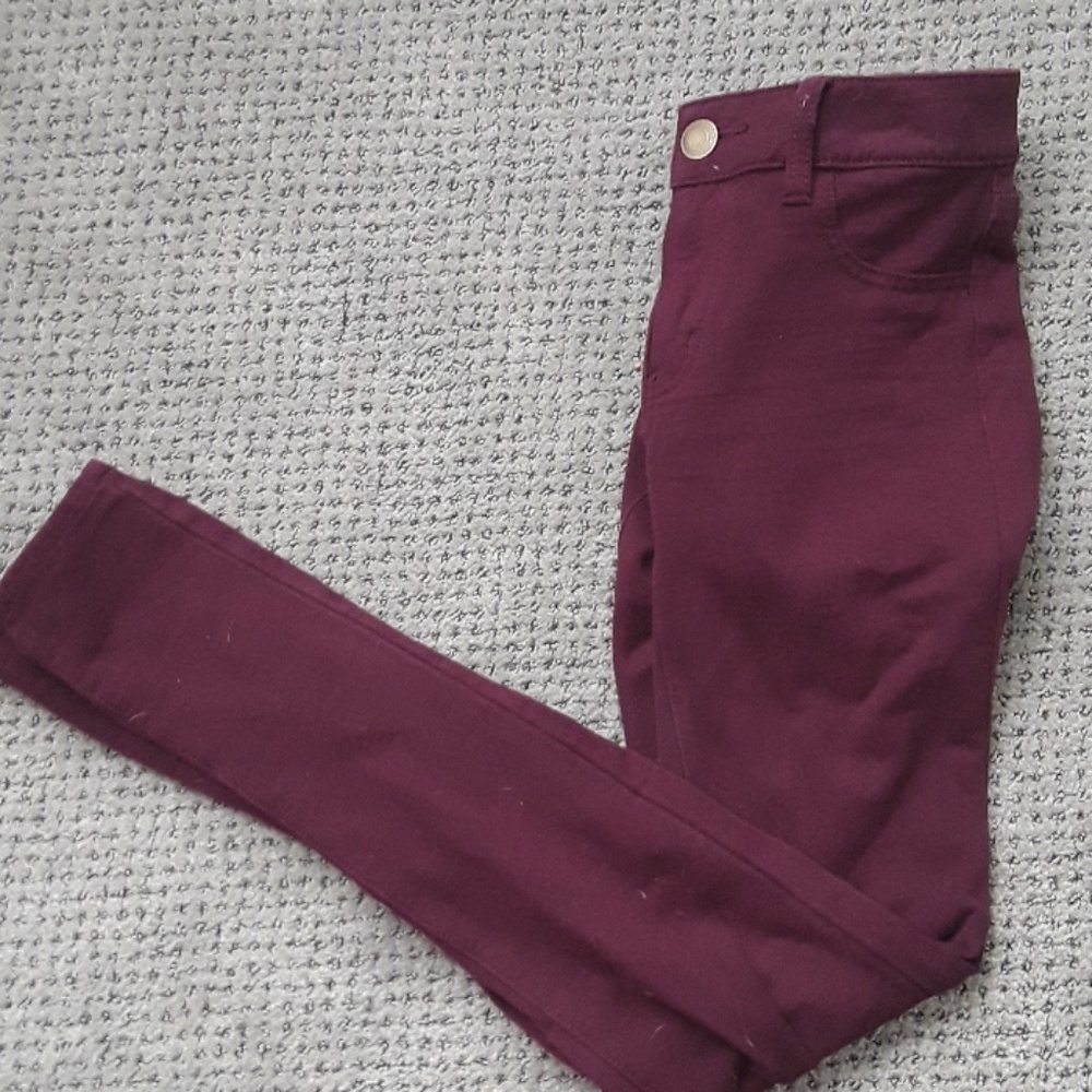 Maroon American eagle skinny jeans